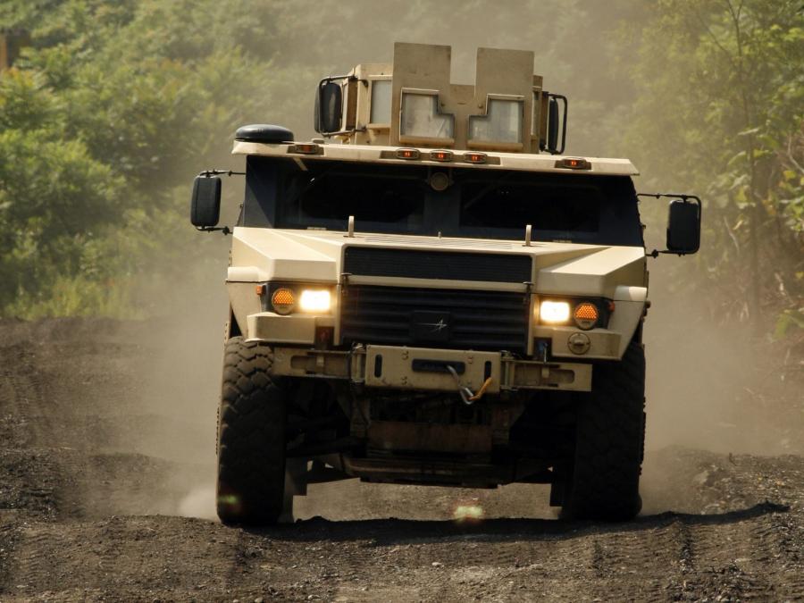  Lockheed Martin JLTV 2010 года  (фото 2 из 8)